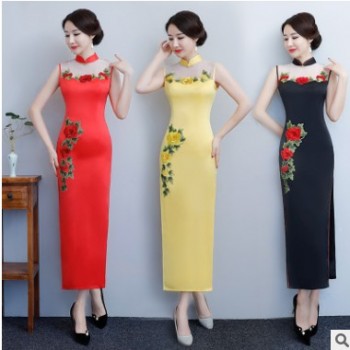 2019夏季新款女裝鏤空性感絲綢旗袍廠家批發(fā)典雅氣質顯瘦長款旗袍
