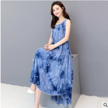 夏天連衣裙2019年新款流行中老年女裝夏裝季媽媽氣質過膝吊帶裙子