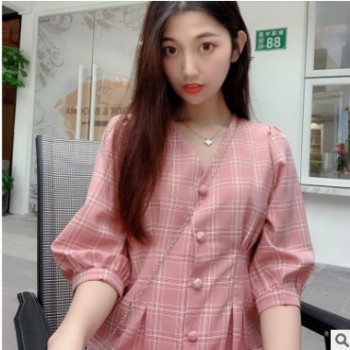 實(shí)拍格子裙呀！抖音甜甜的水蜜桃連衣裙中長(zhǎng)款仙女裙實(shí)體品質(zhì)代發(fā)