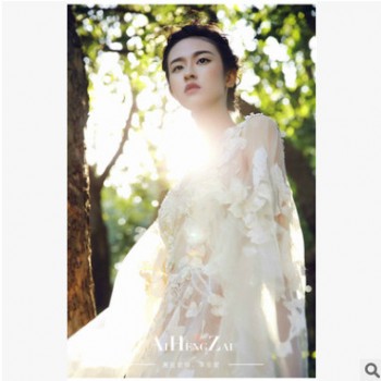 2019展會新款影樓主題服裝長袖露背拖尾森系婚紗攝影寫真拍照禮服