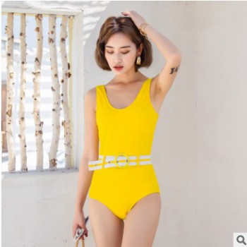 2019新款連體比基尼泳裝女士純色圓領(lǐng)露肩美背度假溫泉游泳衣