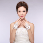 新款韓式蕾絲水鉆新娘手套 時尚蝴蝶結短款露指 新娘結婚婚紗手套