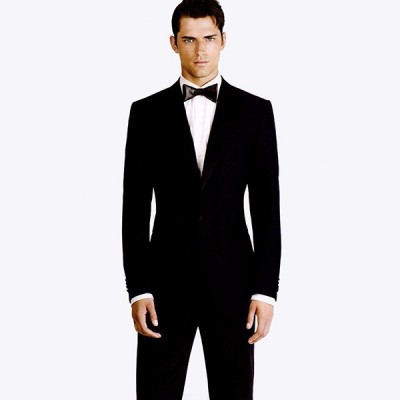 重慶工作服定做：選擇西裝定制要注意那些程序