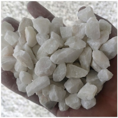 辰洋批發(fā)白石子 山西裝飾造景用染色石子 白色石子批發(fā)