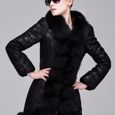 吉尼兒上海高端女裝羽絨服折扣庫存尾貨代賣 賣不完可返回公司 0庫存份貨