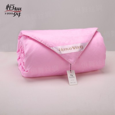 你覺得桑蠶絲被批發選絎縫的好還是手工定位的好