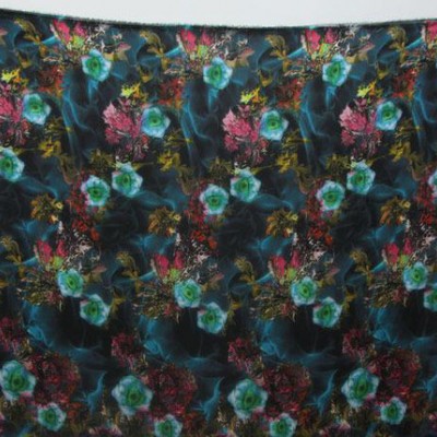 專業(yè)數(shù)碼印花提供化纖類滌綸面料