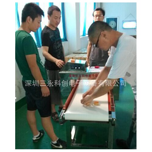 紙巾廠全金屬檢測機，玩具廠全金屬檢測機，服裝廠全金屬檢測機