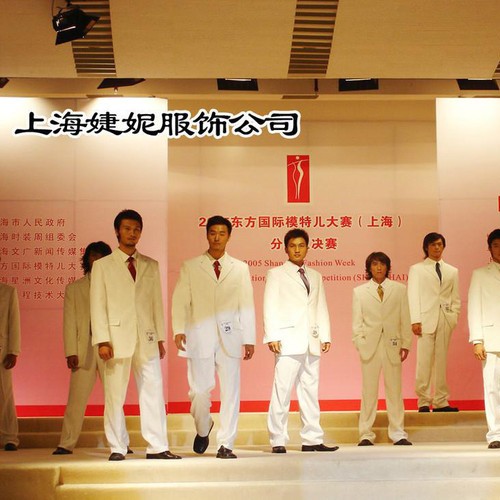 緊急處理清倉大拋賣！白西服批發團購租賃各演出服裝62165656招租