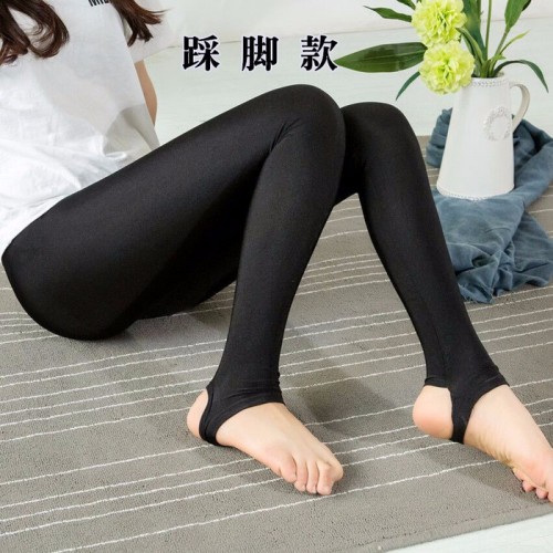 服裝批發春夏季光澤褲女大碼外穿九分打底薄款褲襪顯瘦服裝加工七分彈力小腳褲子服裝廠家一手貨源服裝價格低