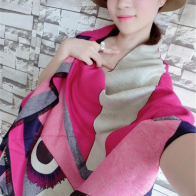 #歐洲站秋冬新款小怪獸大眼睛羊絨圍巾女士多功能時尚大披巾