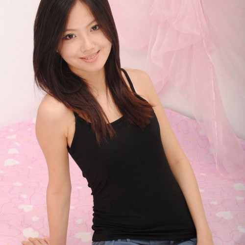 ** 2015夏裝新款短款純色修身光板小吊帶背心  女打底Z