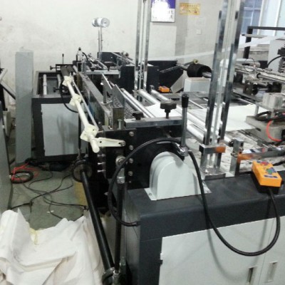 無紡布焊把制袋一體機