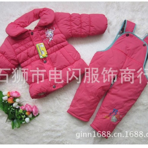 供應2013冬款-開檔女童棉服套裝-吊帶套裝-寶寶加厚夾棉開檔背帶套裝