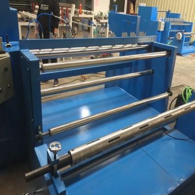 各種薄膜水晶膜分條分切機 無紡布大棚膜臥式分切機全自動記米數分切 全自動軸加熱 技術支持