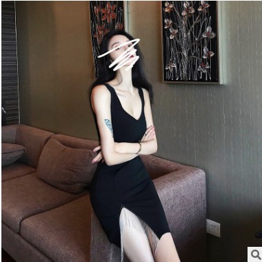 夏2019新款性感流蘇下擺開叉背心連衣裙黑色包臀禮服打底裙H4540