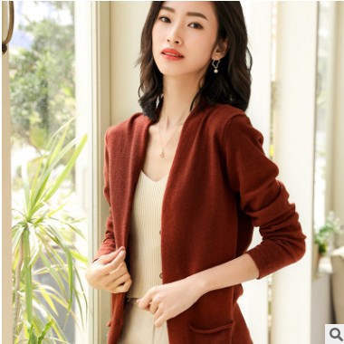羊毛2021春季女裝新款針織開衫v領純色修身寬松帶兜短款毛衣外套