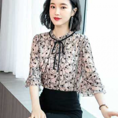 雪紡衫襯衫女2021春夏新款木耳領(lǐng)時尚碎花喇叭袖小衫優(yōu)雅打底衫女