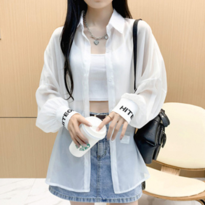 白色防曬襯衫女夏季設計感小眾薄款新款2021年微透感雪紡襯衣長袖