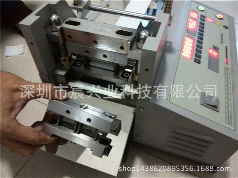 100L電腦切帶機33