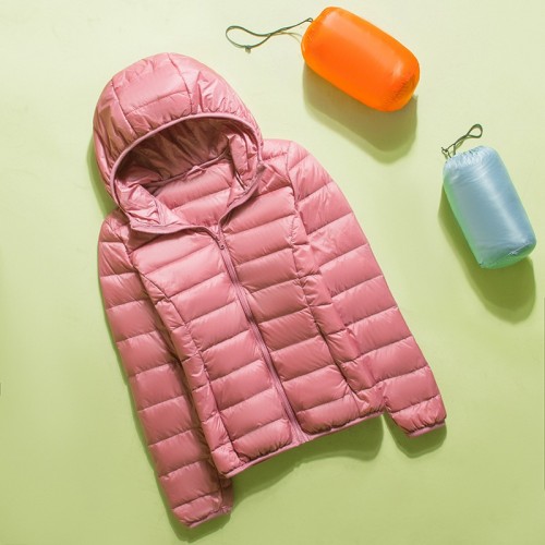 2024年春秋新款輕薄羽絨服女短款白鴨絨修身大碼連帽外套送收納袋