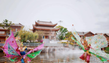 穿民族服裝，看非遺傳承表演！各地游客在昆明感受邊寨風(fēng)情